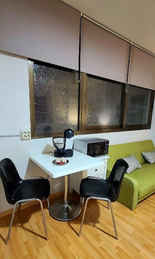 Great Sleep Loft Appartamento Barcellona Esterno foto